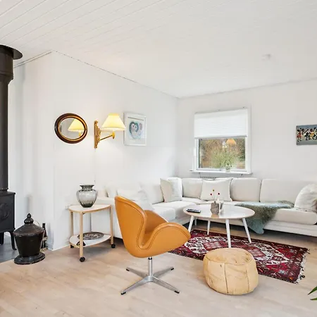 Cozy With Sea View Charming Coastal Getaway Prázdninový dům