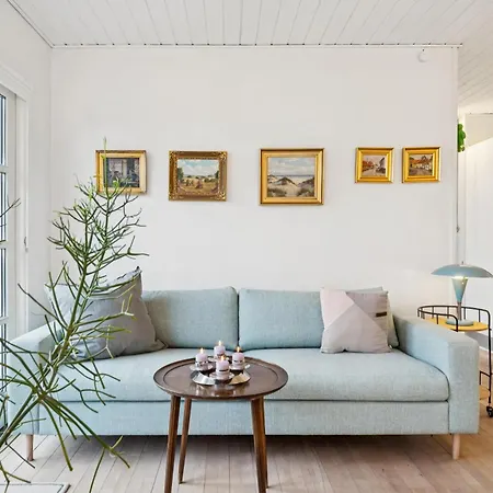 Cozy With Sea View Charming Coastal Getaway Prázdninový dům